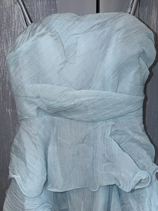 ✨ Ice Blue Ruffle Mini Dress – Selfie Leslie “Here Comes the Sun” (Size S) - Picture 6 of 10